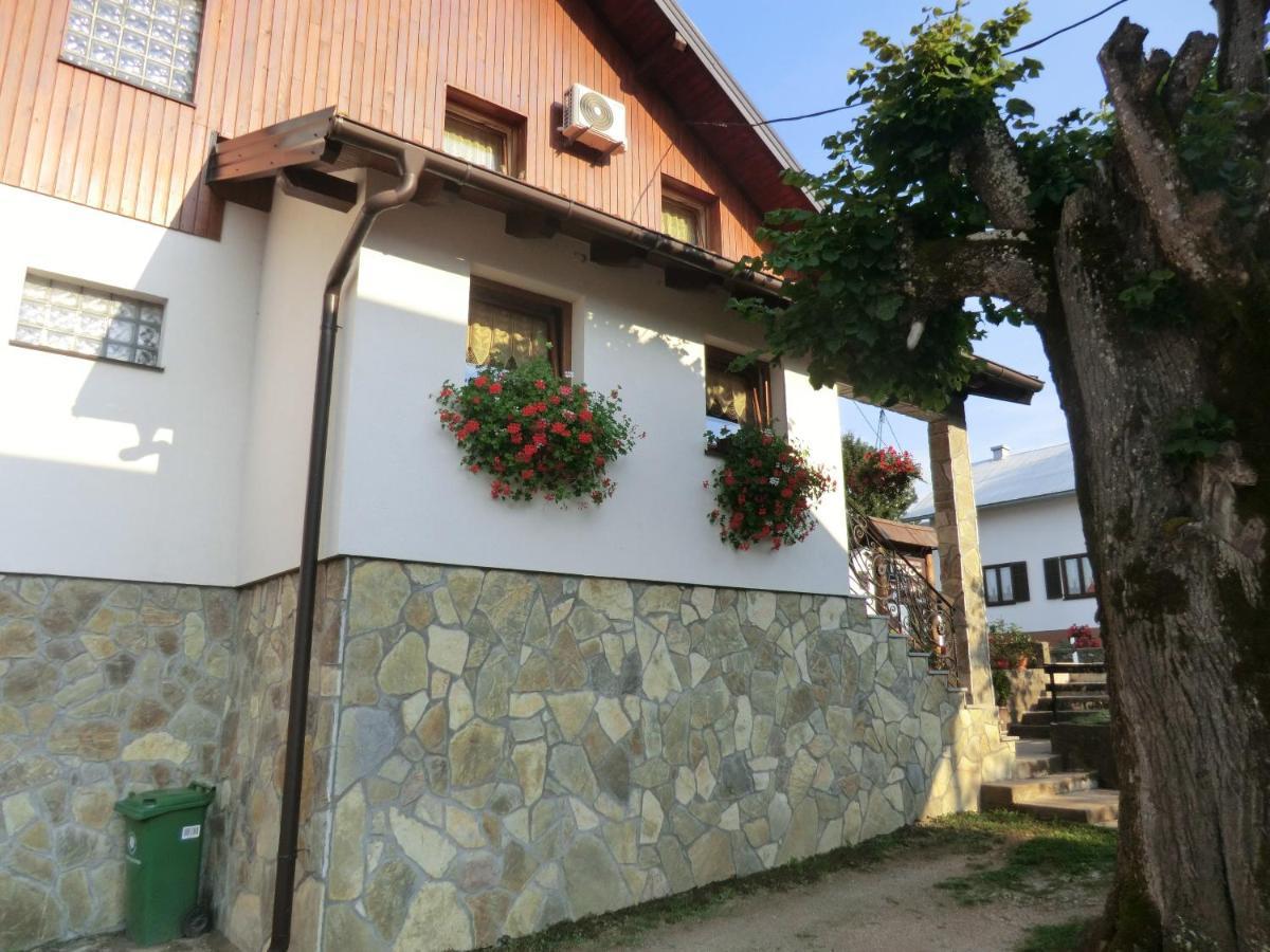 Hotel Ethno House Izvor Vrelo Koreničko Esterno foto