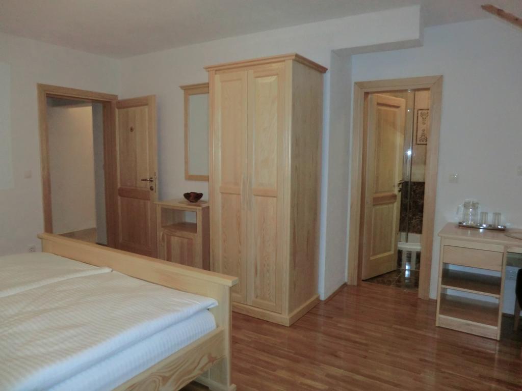 Hotel Ethno House Izvor Vrelo Koreničko Esterno foto