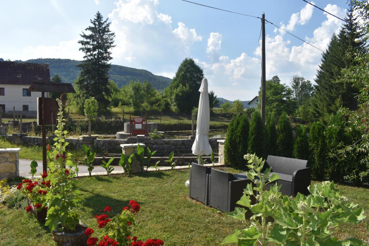 Hotel Ethno House Izvor Vrelo Koreničko Esterno foto