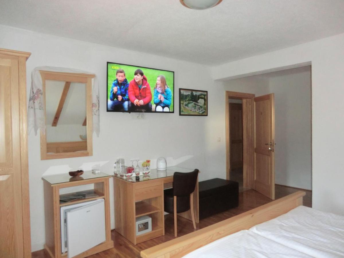 Hotel Ethno House Izvor Vrelo Koreničko Esterno foto
